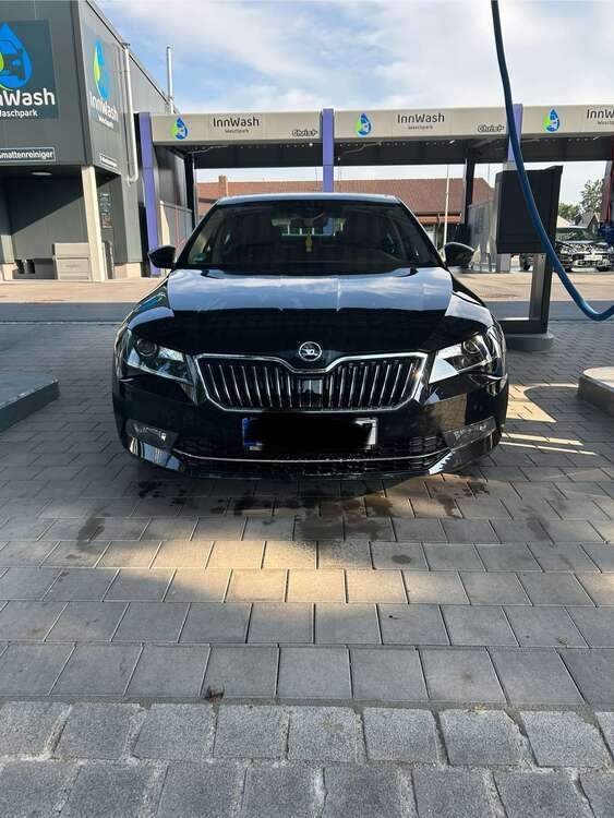 Skoda Superb 232.000 km 14.000 € Simbach am Inn 84359
