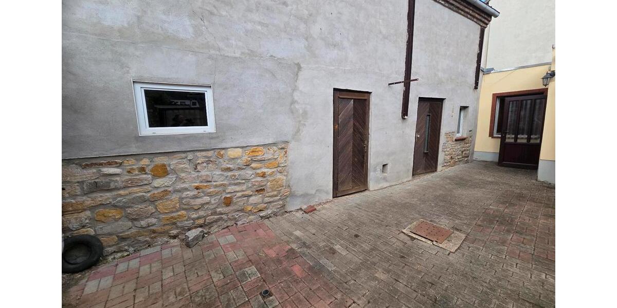 Doppelhaushälfte Bad Lauchstädt - 4 Zimmer, 75 m&sup2;, 84.000&euro; | Angebot:27107780