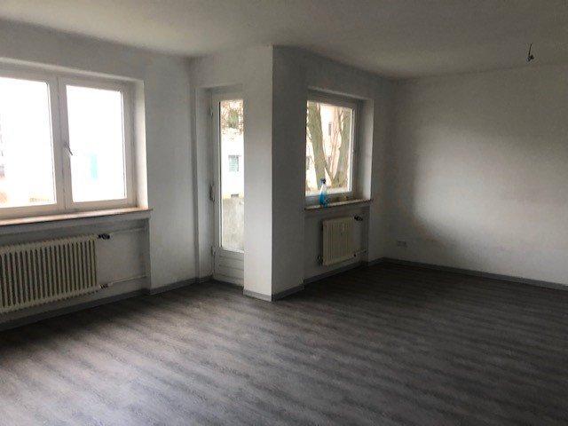 Etagenwohnung Baunatal - 4 Zimmer, 110 m&sup2;, 930&euro; | Angebot:26314378