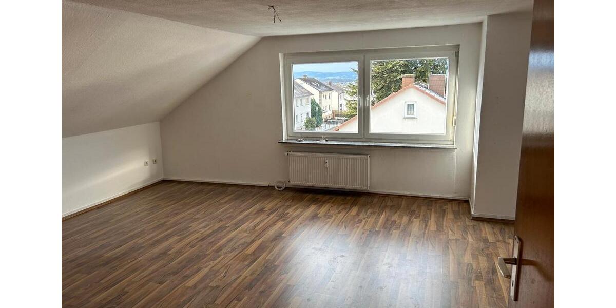 Dachgeschoßwohnung Niestetal - 2 Zimmer, 58 m&sup2;, 490&euro; | Angebot:26148644