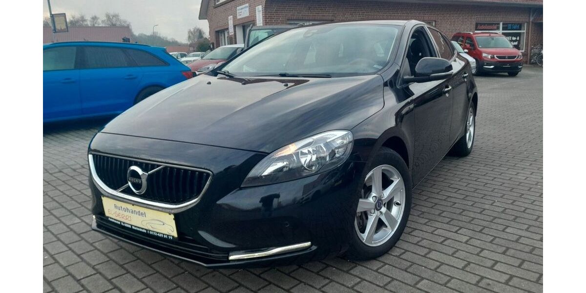 Volvo V40 129.000 km 10.950 &euro; Upgant-Schott 26529