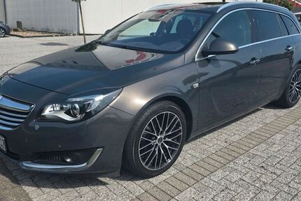 Opel Insignia 90.500 km 8.990 &euro; Remscheid 42859