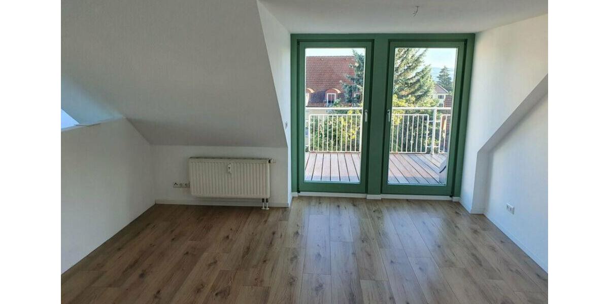 Dachgeschoßwohnung Dresden Schönfeld-Weißig - 4 Zimmer, 107 m&sup2;, 380.000&euro; | Angebot:25496200