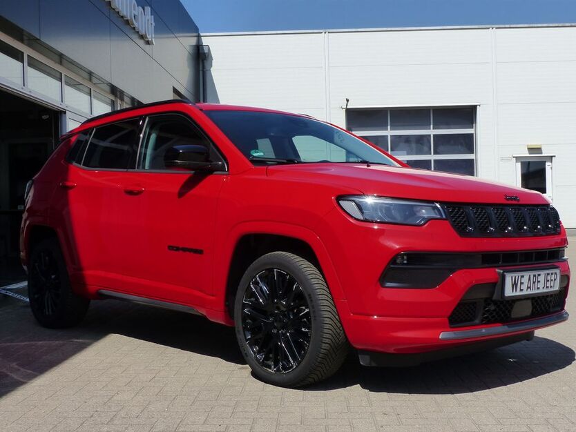 Jeep Compass 44.800 km 27.600 € Neumünster 24539