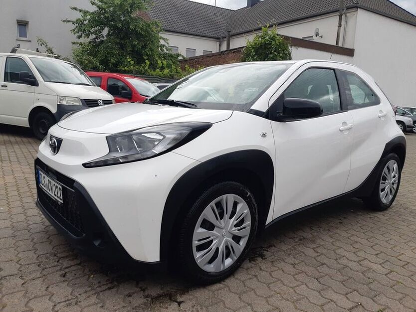Aygo (X)