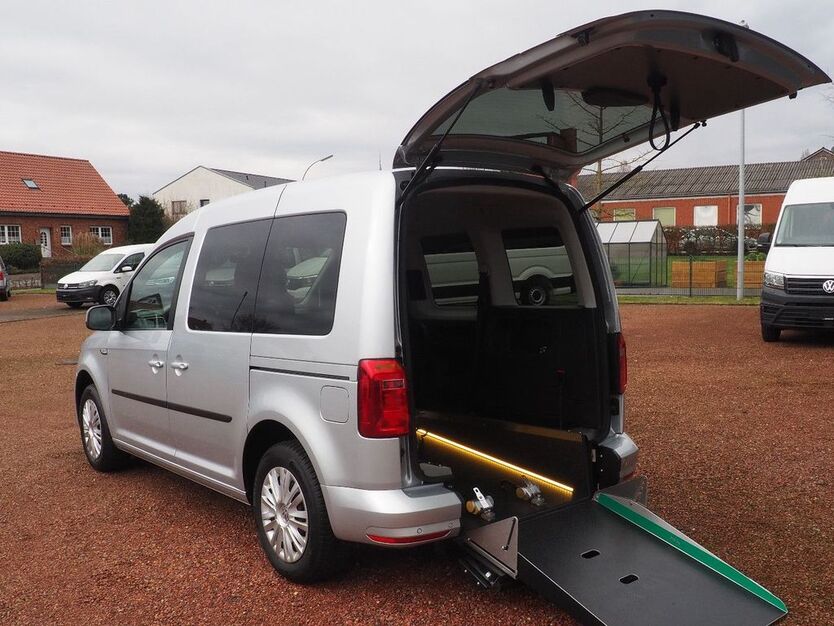 VW Caddy 21.257 km 32.990 € Südkirchen 59394