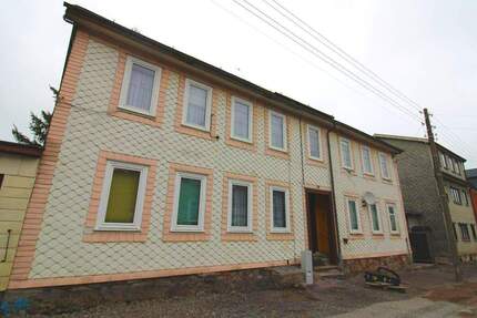 Immobile mit Potenzial in Großbreitenbach - 2 Garage inklusive zimmer