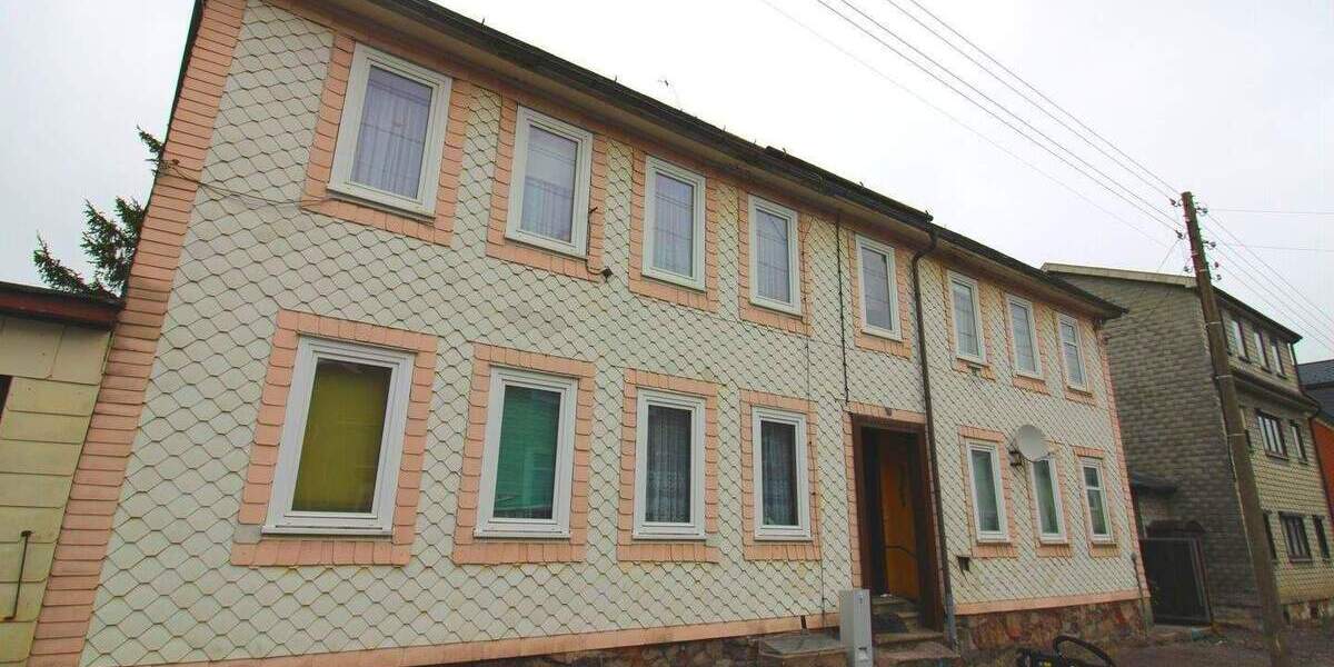 Immobile mit Potenzial in Großbreitenbach - 2 Garage inklusive zimmer