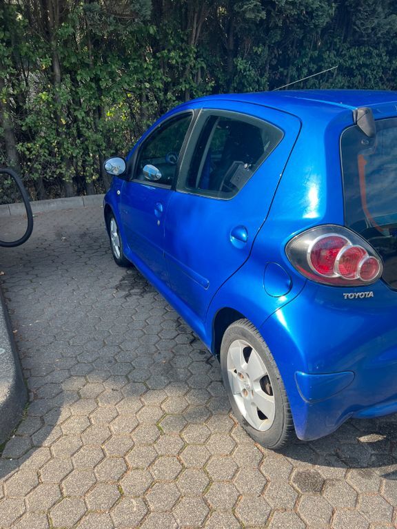 Toyota Aygo (X) 83.459 km 2.950 € Hennef 53773