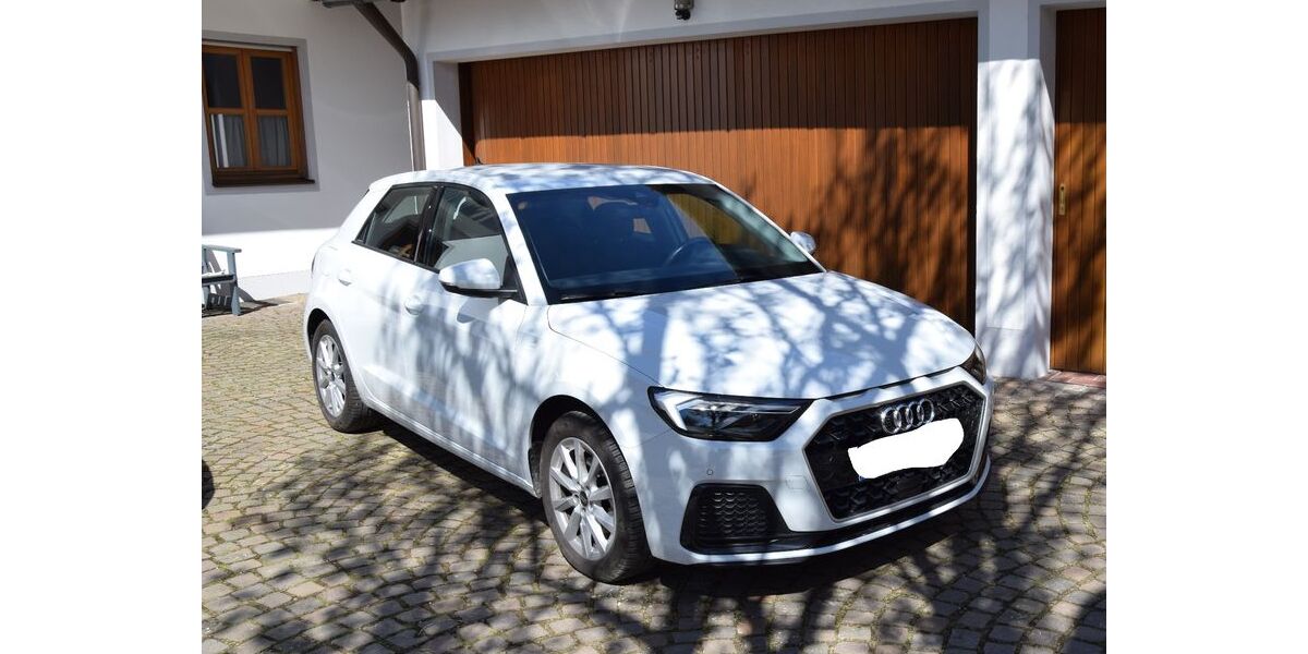 Audi A1 14.950 km 22.100 &euro; Manching 85077