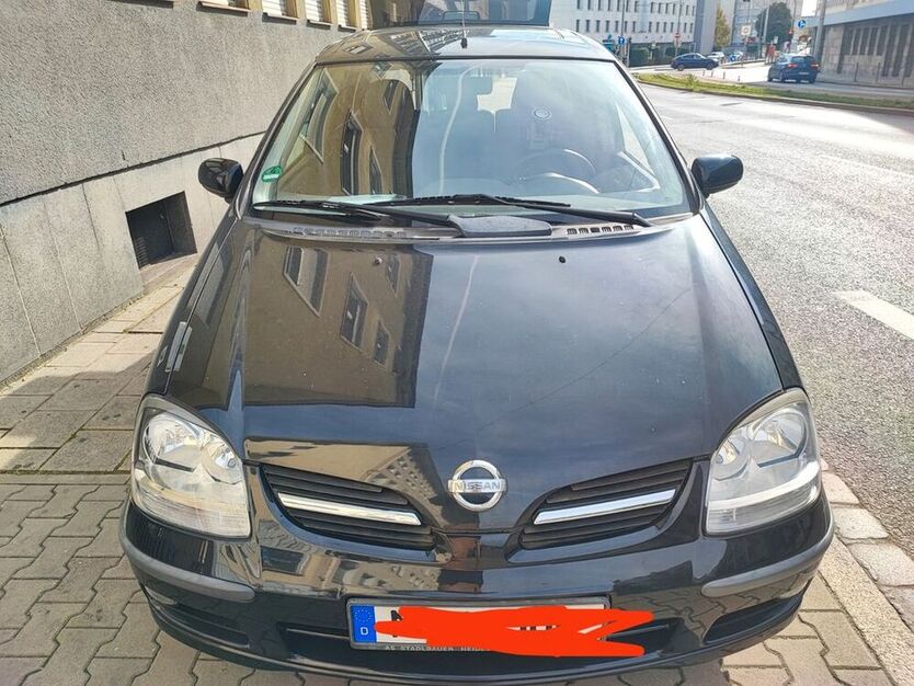 Almera Tino