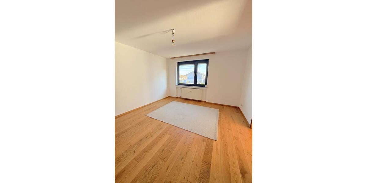 Etagenwohnung Laupheim - 4 Zimmer, 90 m&sup2;, 980&euro; | Angebot:26249340