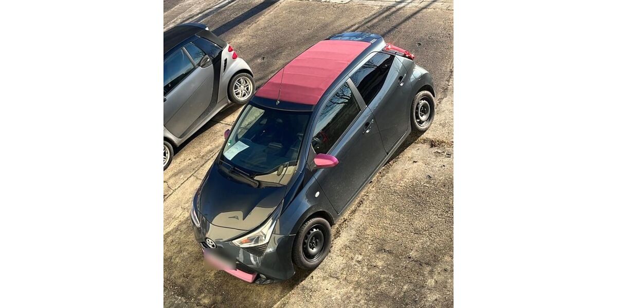 Toyota Aygo (X) 59.000 km 7.999 &euro; Berlin 12305