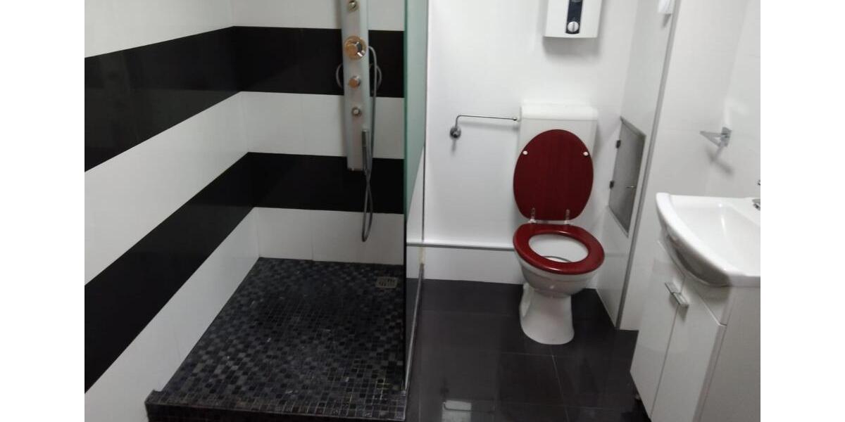 Einfamilienhaus Mücke - 5 Zimmer, 105 m&sup2;, 670&euro; | Angebot:25514701