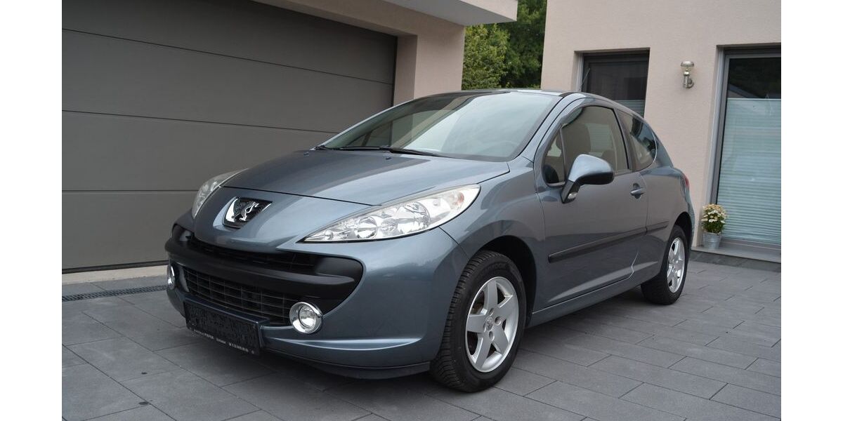 Peugeot 207 126.600 km 2.899 &euro; Horn-Bad Meinberg 32805