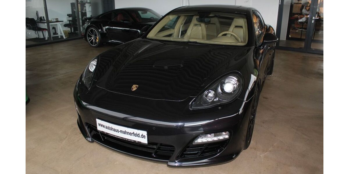 Porsche Panamera 122.395 km 26.890 &euro; Löhne 32584