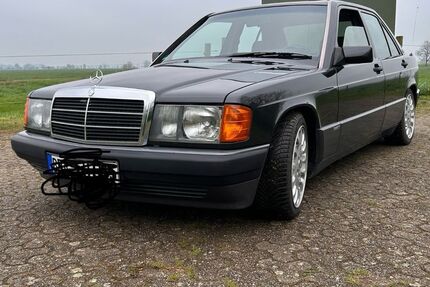 Mercedes-Benz 190 249.000 km 11.990 € Berne 27804