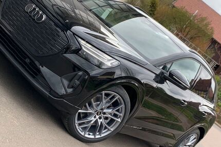 Audi Q4 1 km 64.900 &euro; Beienrode bei Göttingen 37130