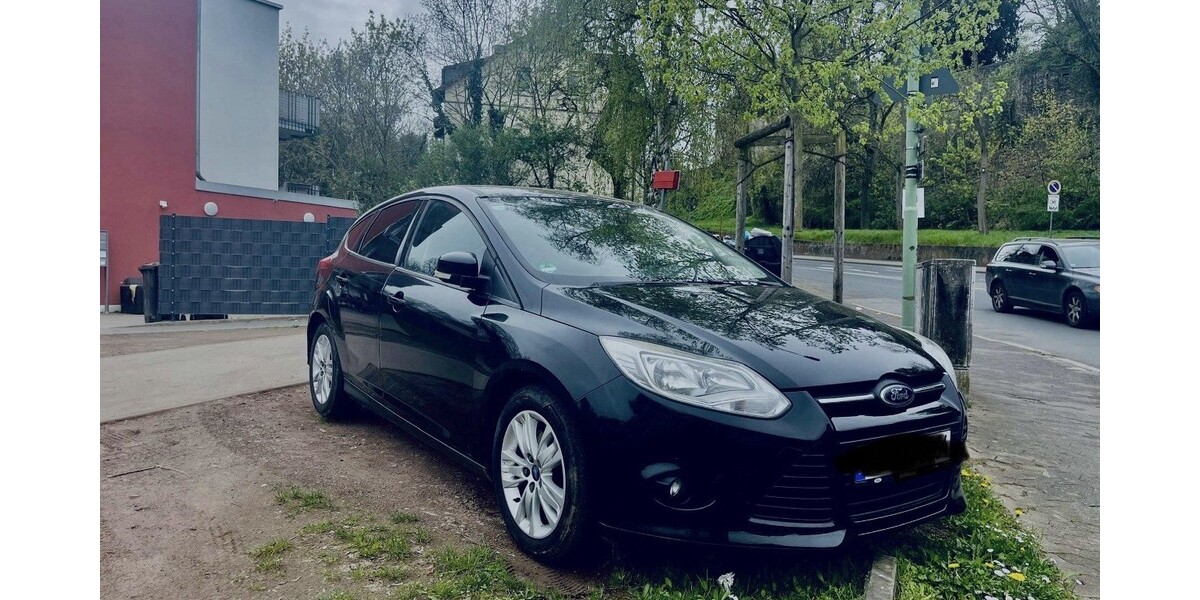 Ford Focus 174.000 km 4.999 € Friedberg 86316