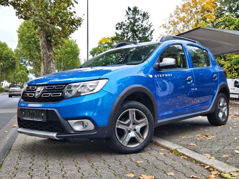 Dacia Sandero 115.000 km 7.900 € Bad Homburg 61350