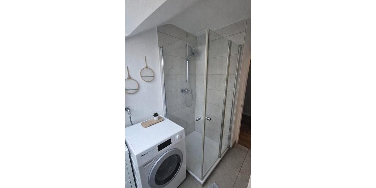 Dachgeschoßwohnung Flieden - 3 Zimmer, 90 m&sup2;, 700&euro; | Angebot:26044433