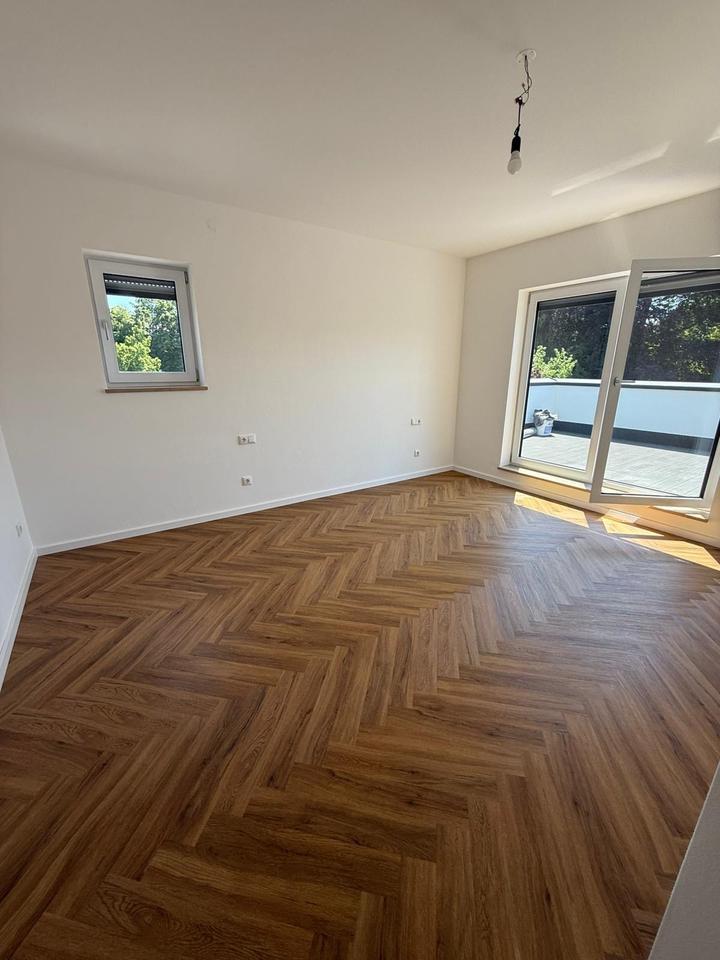 100 qm helle Penthouse Wohnung mit Dachterasse 87600 Oberbeuren