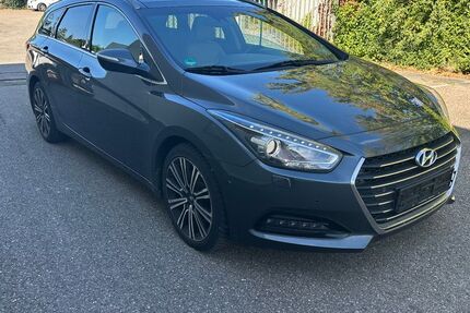 Hyundai i40 134.000 km 10.400 &euro; Möglingen/Ludwigsburg 71696