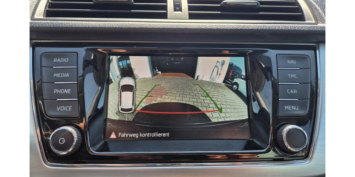 Skoda Fabia Ambition, Klima, Kamera, Carplay, Navi 41.400 km 15.490 &euro; Rodgau 63110