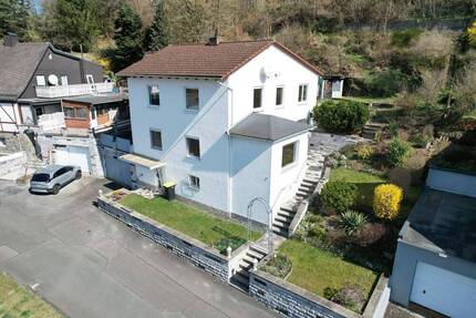 Haus Herborn / Seelbach Seelbach - 7 Zimmer, 193 m&sup2;, 269.000&euro; | Angebot:26160423