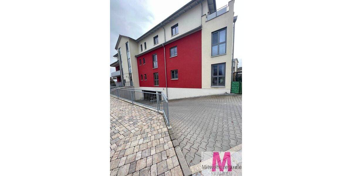 Etagenwohnung Schwabach - 3 Zimmer, 135 m&sup2;, 1.885&euro; | Angebot:26766919