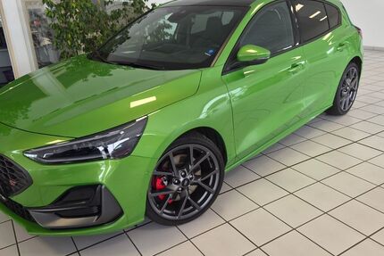 Ford Focus 17.000 km 35.990 &euro; Bautzen 02625