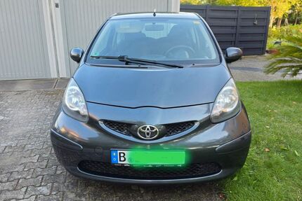 Toyota Aygo (X) 131.916 km 2.500 &euro; Berlin 12205