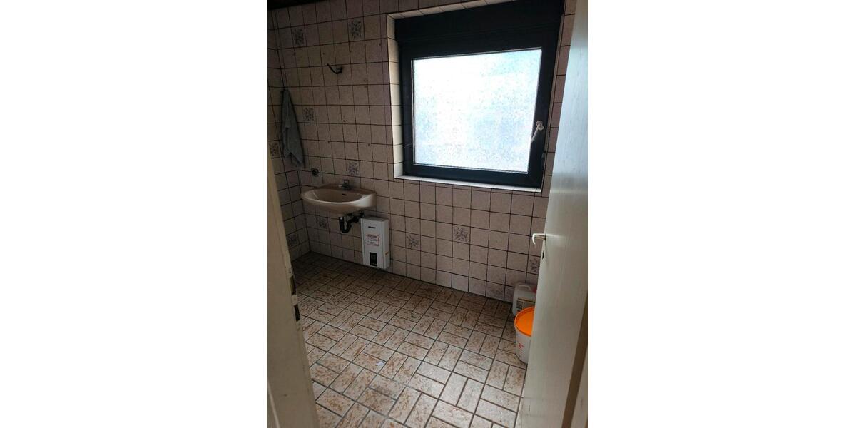 Reihenhaus Dillingen (Saar) - 6 Zimmer, 116 m&sup2;, 100.000&euro; | Angebot:27117731