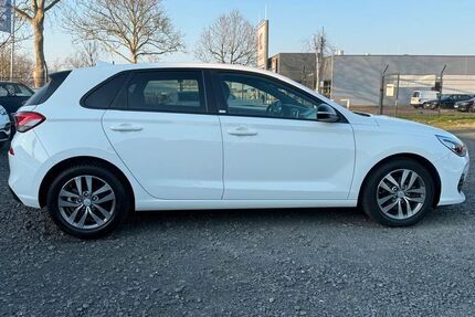 Hyundai i30 30.000 km 14.900 &euro; Lollar 35457
