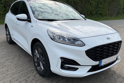 Ford Kuga 54.126 km 22.999 &euro; Nienstädt 31688