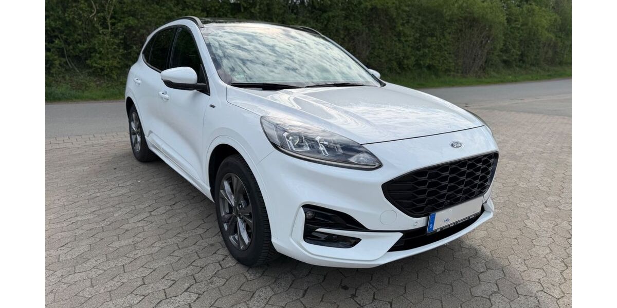 Ford Kuga 54.126 km 22.999 &euro; Nienstädt 31688