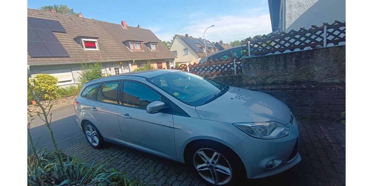 Ford Focus 168.000 km 6.800 &euro; Bad Honnef 53604