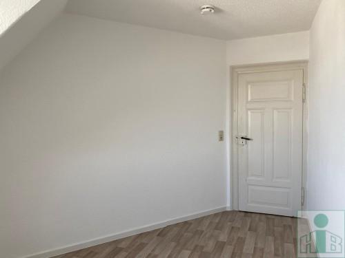 Etagenwohnung Löbau - 3 Zimmer, 77 m&sup2;, 425&euro; | Angebot:26635764