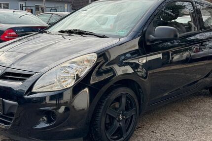 Hyundai i20 185.000 km 1.999 &euro; Saarbrücken 66115