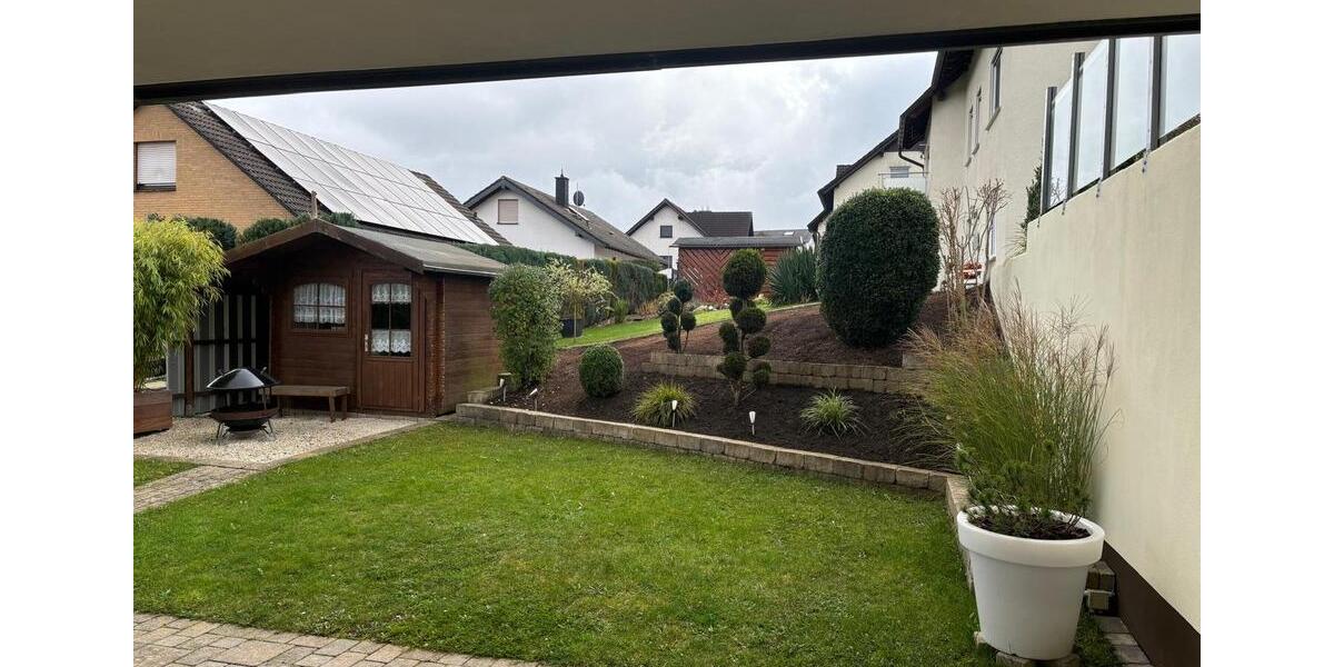 Neuwertige 3-Zimmer Wohnung mit Terrasse & Garten in Wenden 3 zimmer