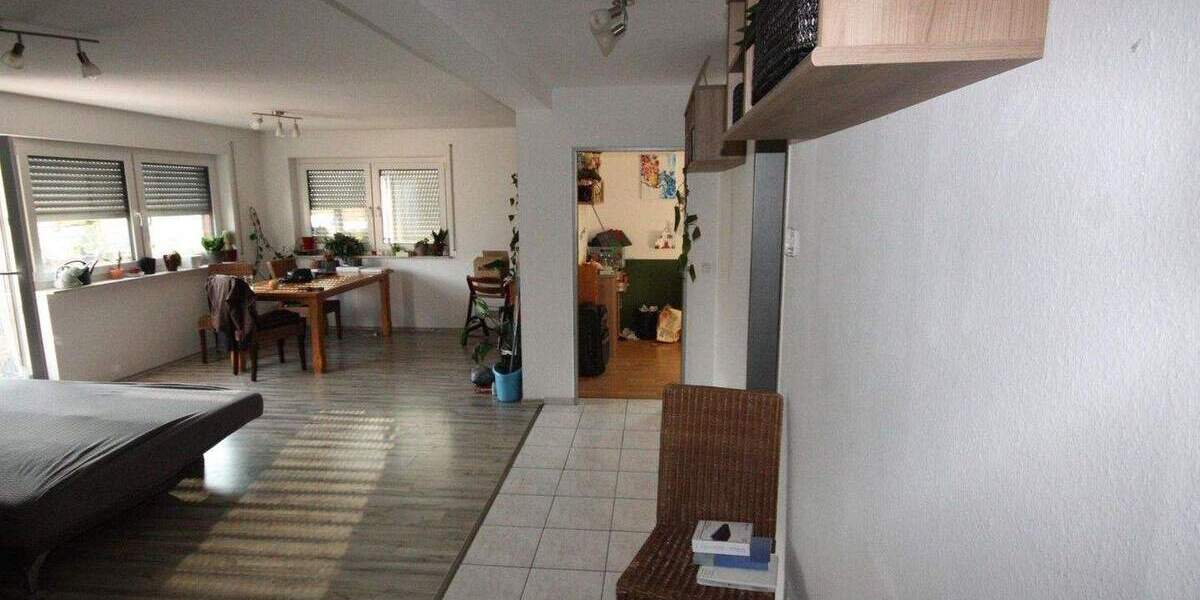 Attraktive 3 Zimmer Wohnung mit Aussicht 3 zimmer