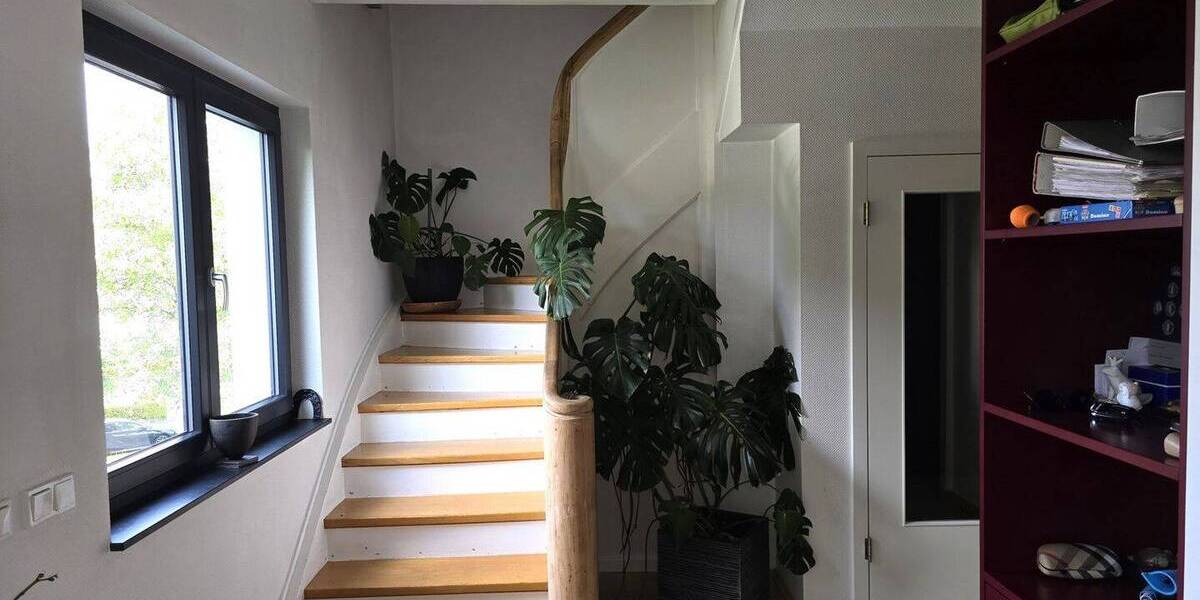 Einfamilienhaus Eschwege - 5 Zimmer, 200 m&sup2;, 770.000&euro; | Angebot:25735921