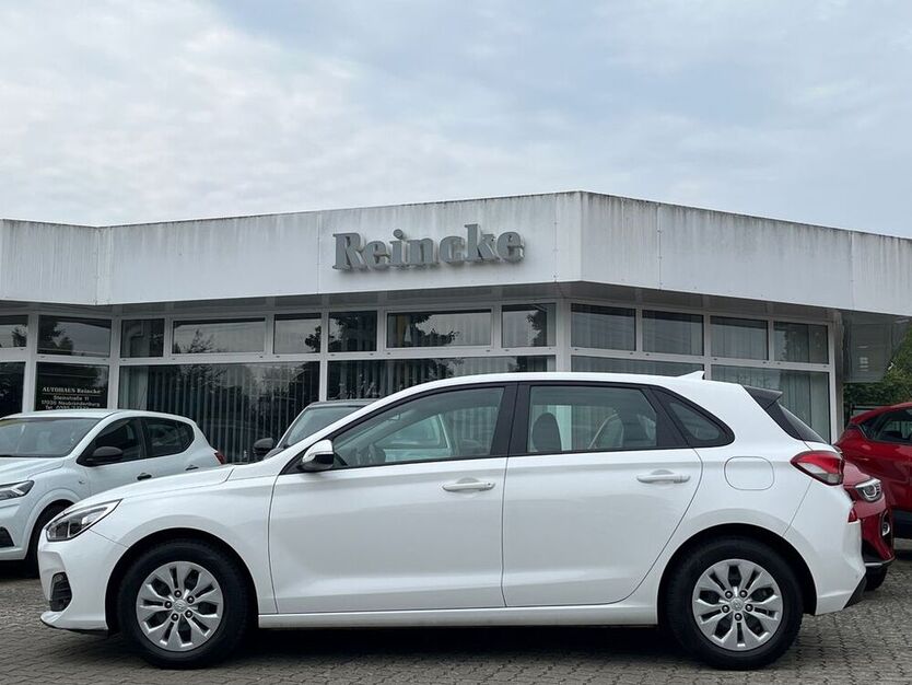i30