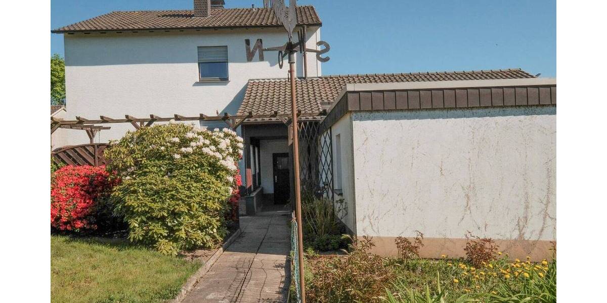 Mehrfamilienhaus, Wohnhaus Reichshof Hunsheim - 6 Zimmer, 128 m&sup2;, 288.000&euro; | Angebot:26702671