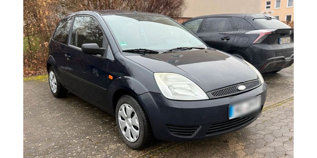 Ford Fiesta 132.000 km 1.690 &euro; Giesen 31180