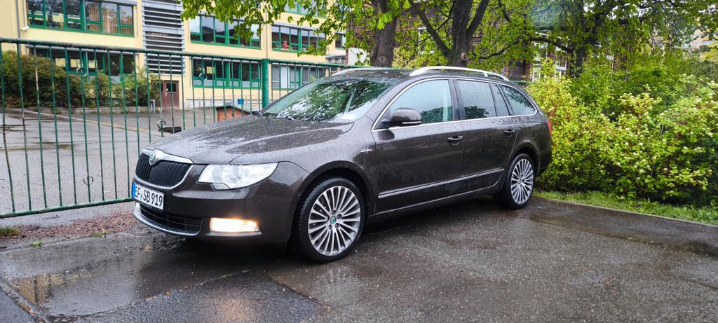 Skoda Superb 102.000 km 11.000 &euro; Erfurt 99086