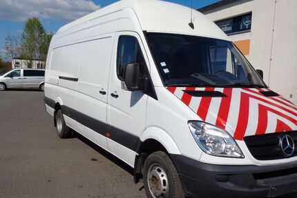 Mercedes-Benz Sprinter 196.000 km 9.900 &euro; Berlin 12683