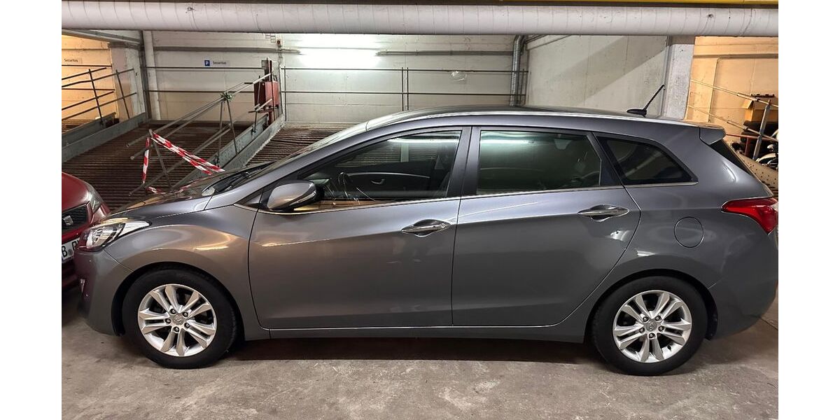 Hyundai i30 72.800 km 11.500 &euro; Berlin 13509