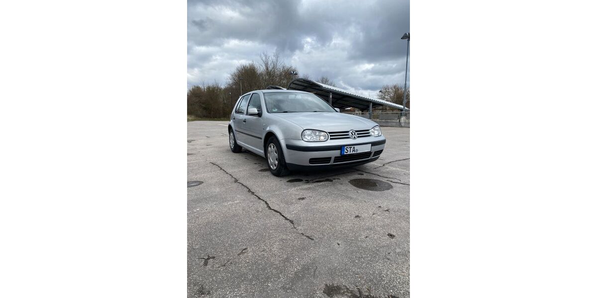 VW Golf 184.000 km 3.099 &euro; Tutzing 82327