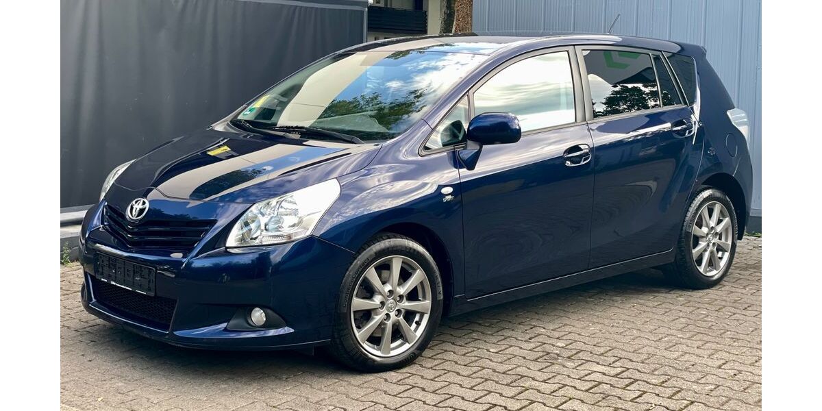 Toyota Verso 170.000 km 5.450 &euro; Pfullingen 72793
